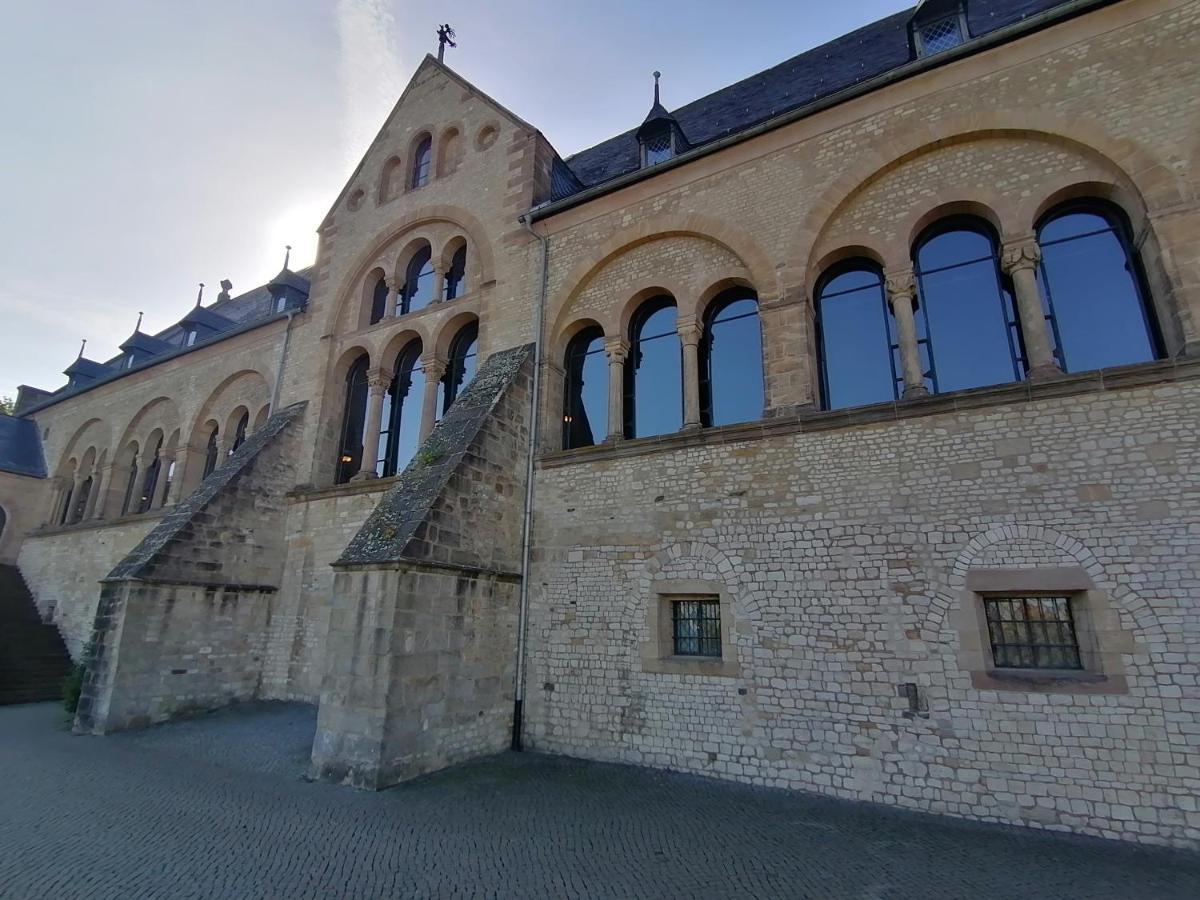 Apartment Serenade Am Zwinger Гослар Екстериор снимка